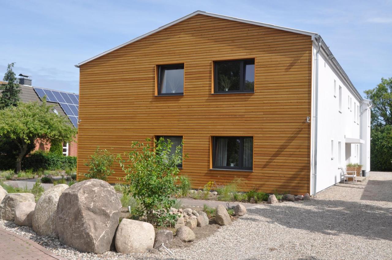 Hotel&Ferienunterkünfte Hus Seeblick Fehmarn Exterior foto